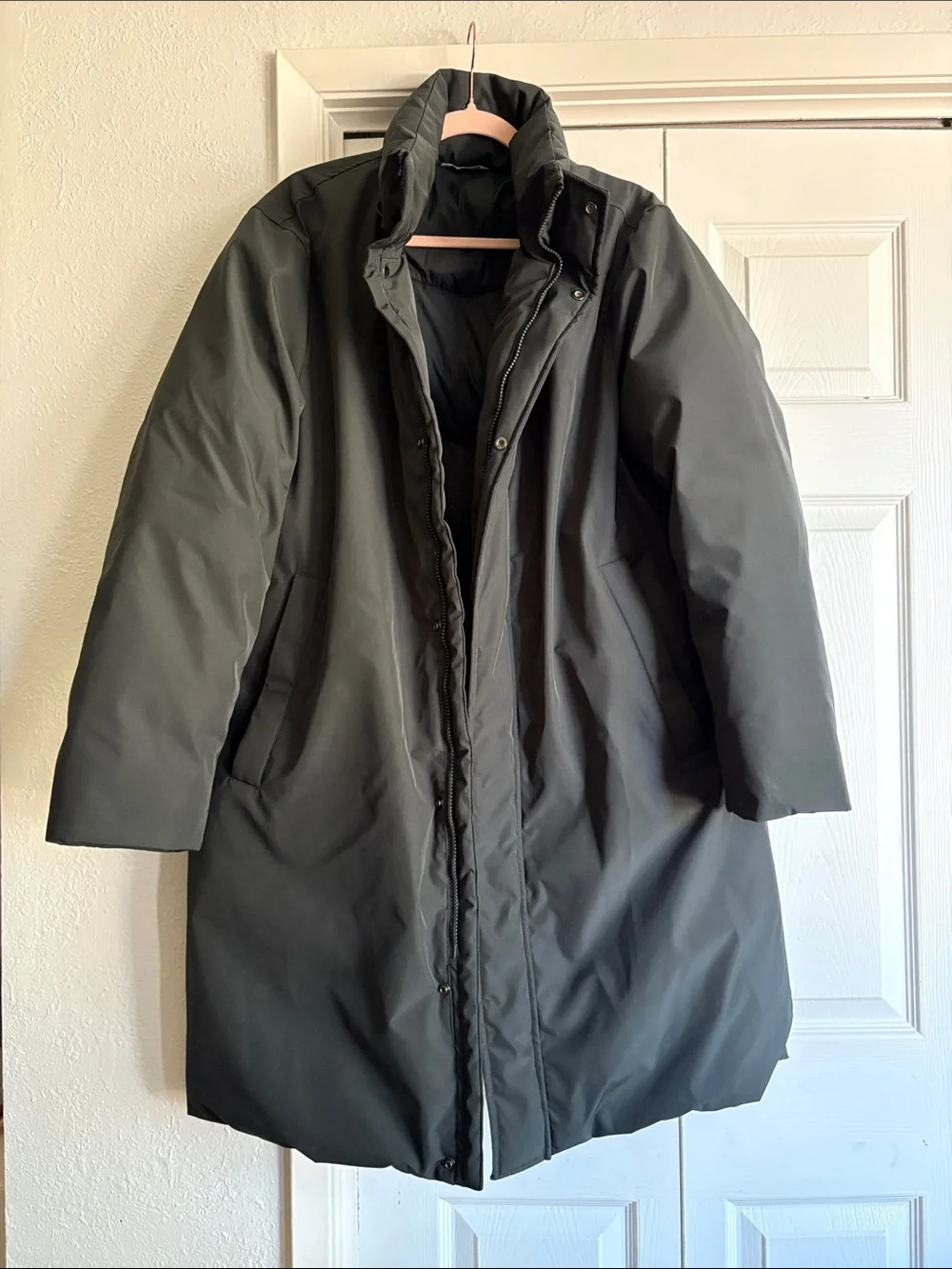 Zara Men’s Long Thick Puffer Coat